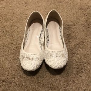 White lace ballet flats